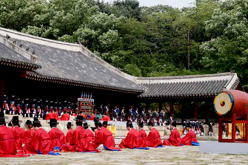 Jongmyo Shrine / Secret Garden / Unhyeongung Palace Tour